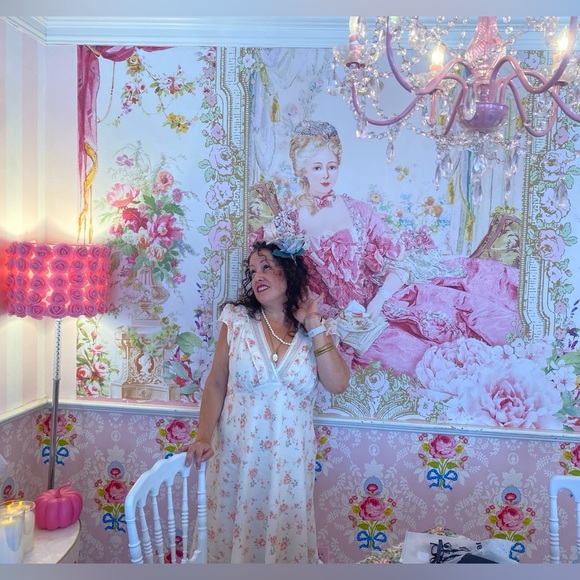 Tops - ⭐Closing Shop! 🌹Closing Sale! 💗June 30, 2025